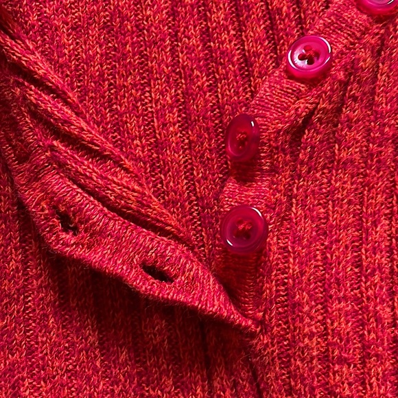 Reference Point long sleeve v-neck top size M - Picture 4 of 7